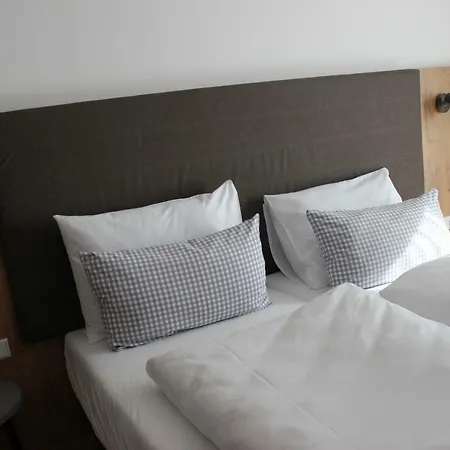 Hotel Hotel Brunnthal 3*